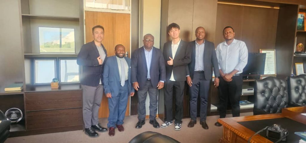 SIRDC Execs meet visiting Hefei Smarter Technology Group Corp of China officials.